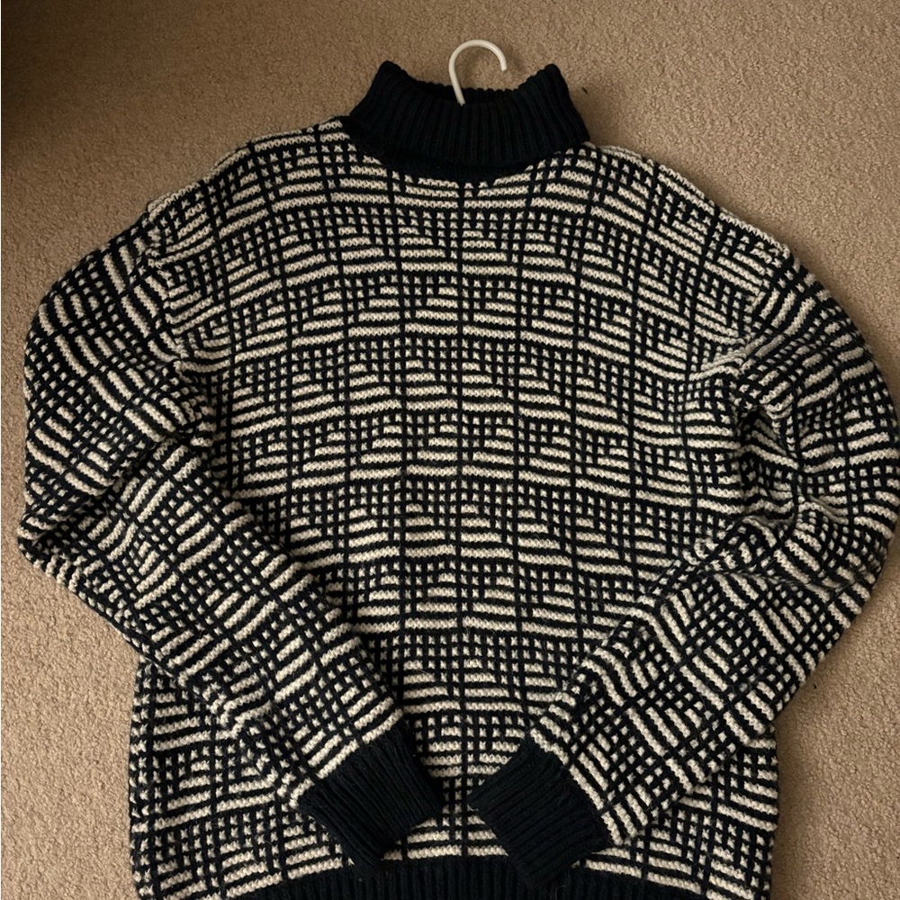 Zara Monochrome Patterned Turtleneck Sweater